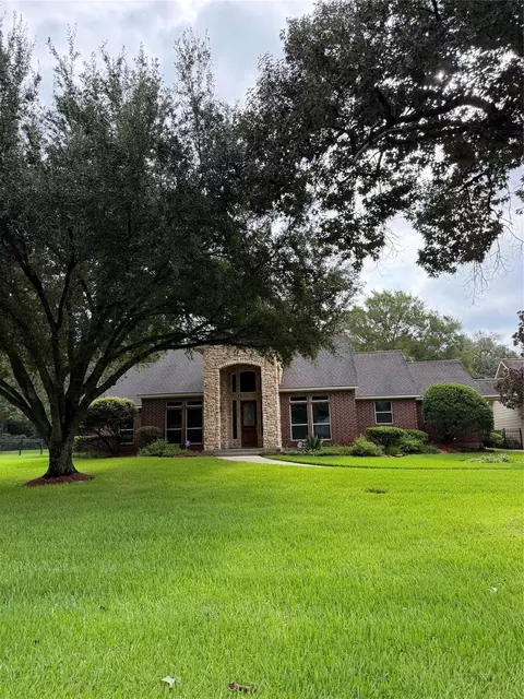 32510 Edgewater Dr, Magnolia, TX 77354