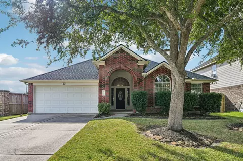 6516 Sterling Bay Ln, Dickinson, TX 77539