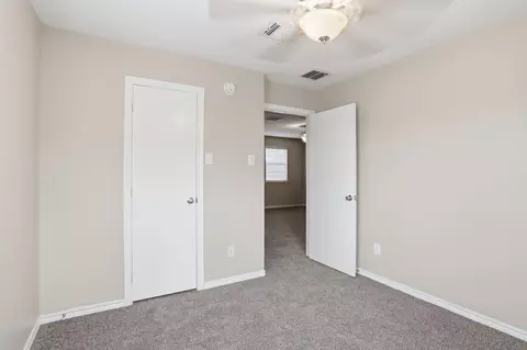 Bedroom - 2325 Shady Tree Ln, Conroe, TX 77301 photo 9 of 14