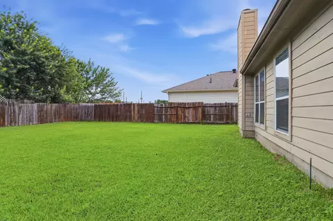 Exterior - 2325 Shady Tree Ln, Conroe, TX 77301 photo 6 of 6
