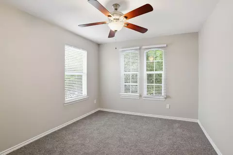 Bedroom - 2325 Shady Tree Ln, Conroe, TX 77301 photo 11 of 14