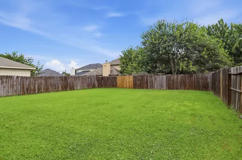 Exterior - 2325 Shady Tree Ln, Conroe, TX 77301 photo 5 of 6