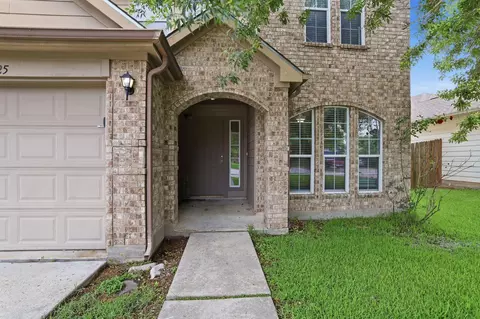 Exterior - 2325 Shady Tree Ln, Conroe, TX 77301 photo 4 of 6