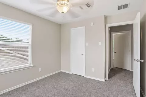 Bedroom - 2325 Shady Tree Ln, Conroe, TX 77301 photo 10 of 14