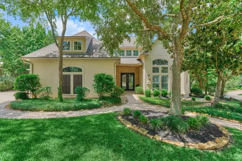 62 Silvermont Dr, The Woodlands, TX 77382