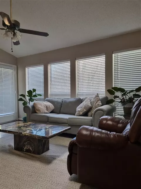2277 S Kirkwood Rd #904, Houston, TX 77077
