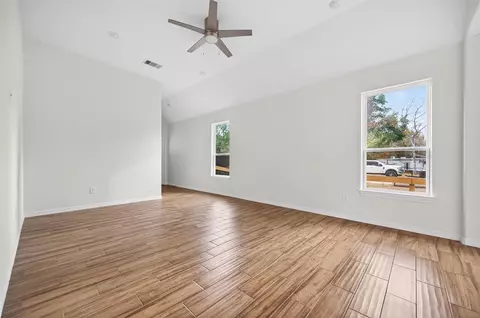 Living - 24644 Cavan St, Hempstead, TX 77445 photo 4 of 5
