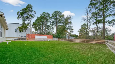 Exterior - 24644 Cavan St, Hempstead, TX 77445 photo 9 of 12