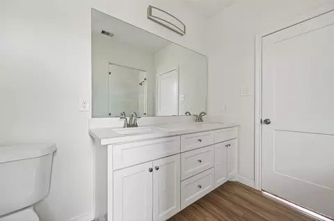 Bath - 24644 Cavan St, Hempstead, TX 77445 photo 5 of 7