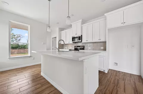 Kitchen - 24644 Cavan St, Hempstead, TX 77445 photo 2 of 3