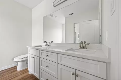 Bath - 24644 Cavan St, Hempstead, TX 77445 photo 3 of 7
