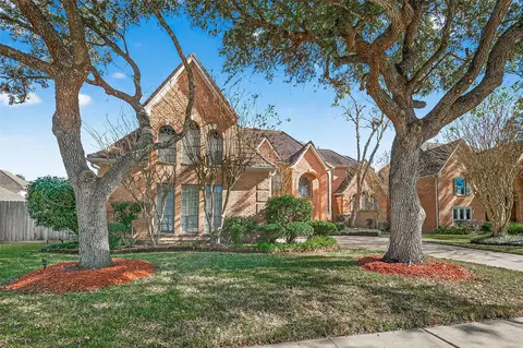 2203 Gleneagles Dr, League City, TX 77573