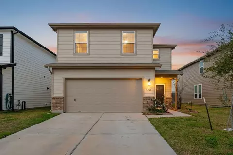 7327 Madison Commons Ln, Houston, TX 77075