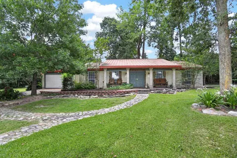 3837 Summer Ln, Huntsville, TX 77340