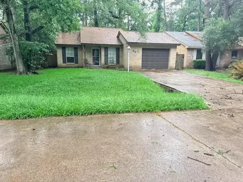 88 S Wavy Oak Cir, The Woodlands, TX 77381