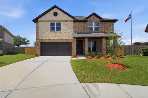 1022 Fairway Dr, La Porte, TX 77571
