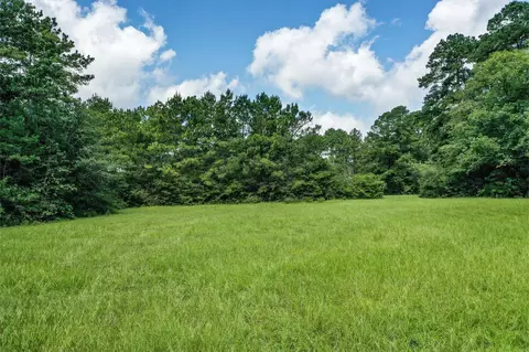 7 7 Acres Hill Rd, Willis, TX 77378