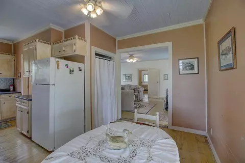 Dining - 1928 Koether Rd, Carmine, TX 78932 photo 1 of 1