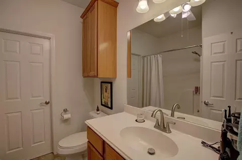 Bath - 1928 Koether Rd, Carmine, TX 78932 photo 4 of 5