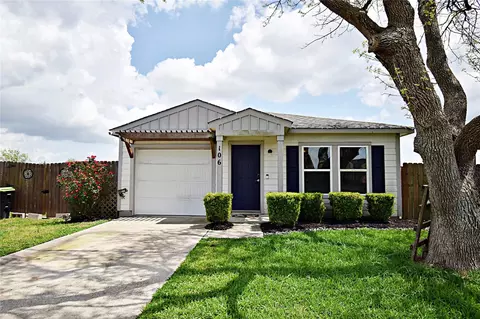 106 Collins Ct, Kendleton, TX 77451