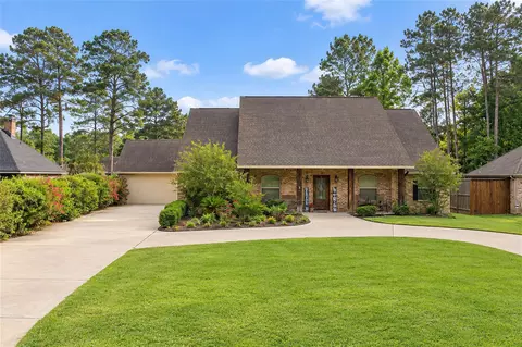 1335 Tallow Cir, Sour Lake, TX 77659