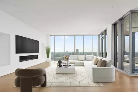 1711 Allen Pkwy #3401, Houston, TX 77019