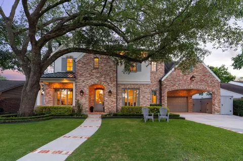 6147 Bordley Dr, Houston, TX 77057