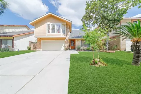 7711 Miller Glen Ln, Houston, TX 77072