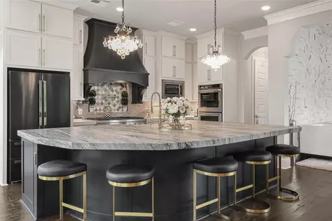 Kitchen - 23610 Thortons Park Ln, Spring, TX 77389 photo 2 of 6
