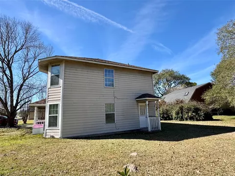 Exterior - 77 Westwood Dr E, Trinity, TX 75862 photo 4 of 4