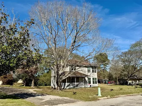 Exterior - 77 Westwood Dr E, Trinity, TX 75862 photo 2 of 4
