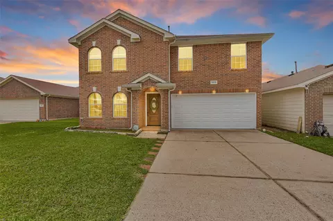 5009 Deerpath Dr, Conroe, TX 77303 photo 1