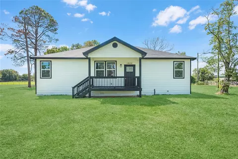 1902 Westview Dr, Alvin, TX 77511
