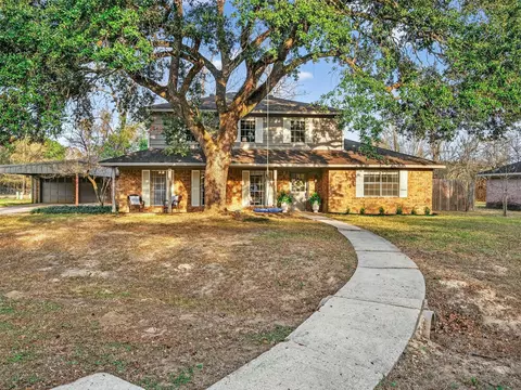 732 River Plantation Dr, Conroe, TX 77302