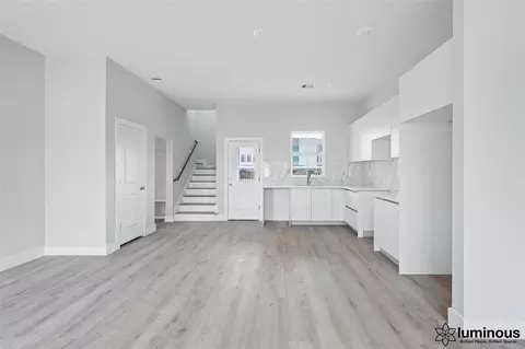 6702 Metro Blvd #12, Houston, TX 77083