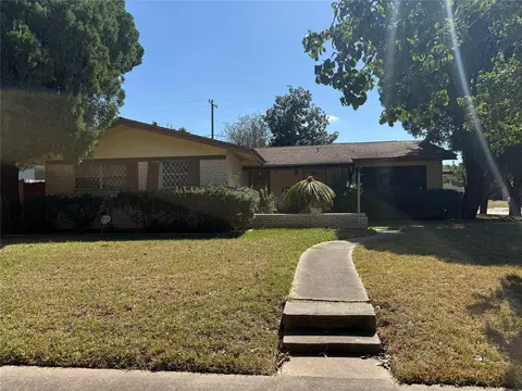 10202 Kittrell St, Houston, TX 77034