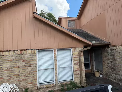 6715 Leandra Dr, Houston, TX 77083