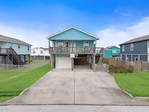 4131 Jackson Dr, Galveston, TX 77554