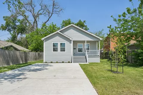 3151 Christie St, Houston, TX 77026