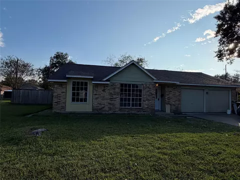 1023 Twinbrooke Dr, Houston, TX 77088