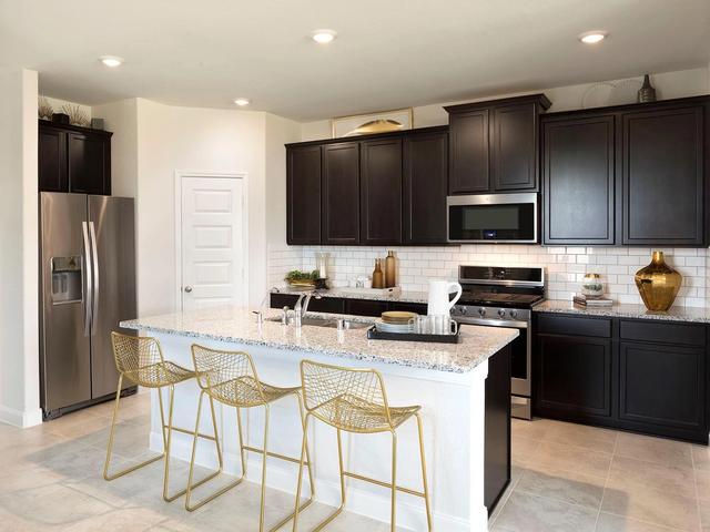 411 Gram Hill Dr, Montgomery, TX 77316
