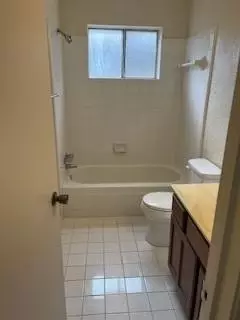 Bath - 4819 Roserock Ln, Spring, TX 77388 photo 2 of 2