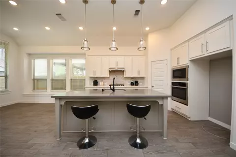 30615 Southern Dewberry Ct, Fulshear, TX 77441