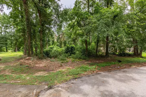 135 Jeb Stuart Ln, Conroe, TX 77302 photo 8