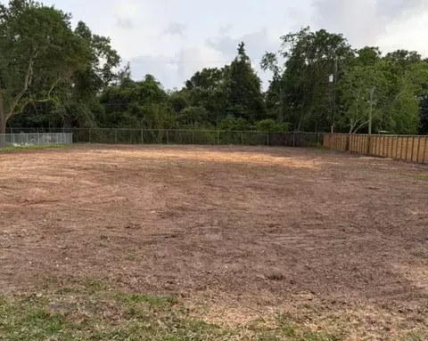 537 Baywood Dr, Seabrook, TX 77586