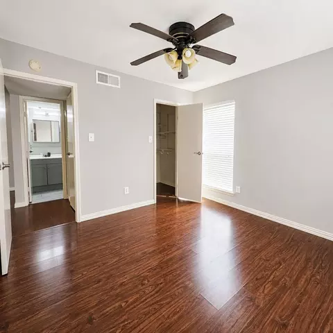 2120 El Paseo St #620, Houston, TX 77054