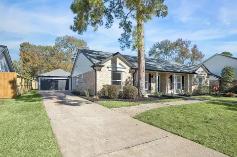 15402 Ripplestream St, Houston, TX 77068