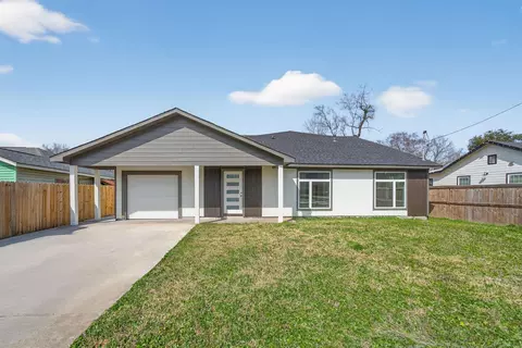 7409 Touchstone St, Houston, TX 77028