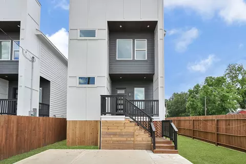 2108 Bringhurst St, Houston, TX 77026