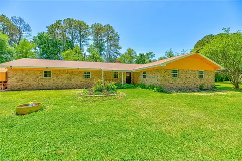 3003 Paul Knox St, Huntsville, TX 77320